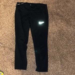 nike dri fit mid rise crop leggings